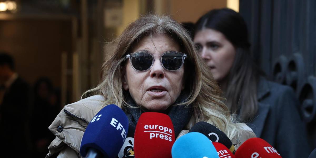 Conmovedores momentos cuando Jeanette cantó 'Por qué te vas' al cineasta Carlos Saura