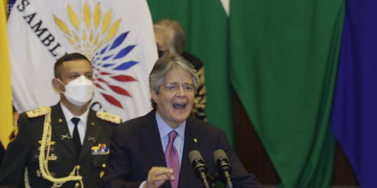 Guillermo Lasso: Queridos legisladores, el proyecto que dejo en sus manos no solo es de carácter económico urgente, es apremiante