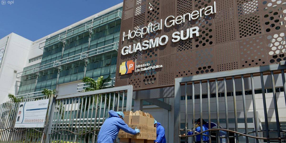 Entre el 20 y 30 % de pacientes con COVID hospitalizados en Guayaquil son de otros cantones