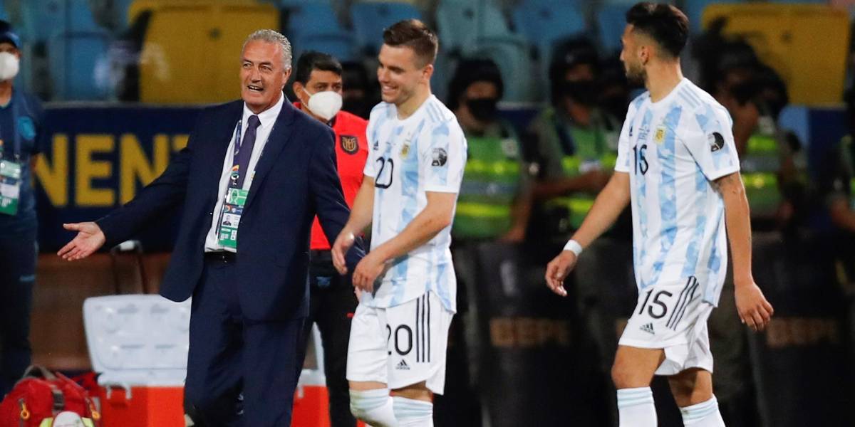 Gustavo Alfaro: (Scaloni) me dijo 'tienes unos chicos que tienen un futuro bárbaro'