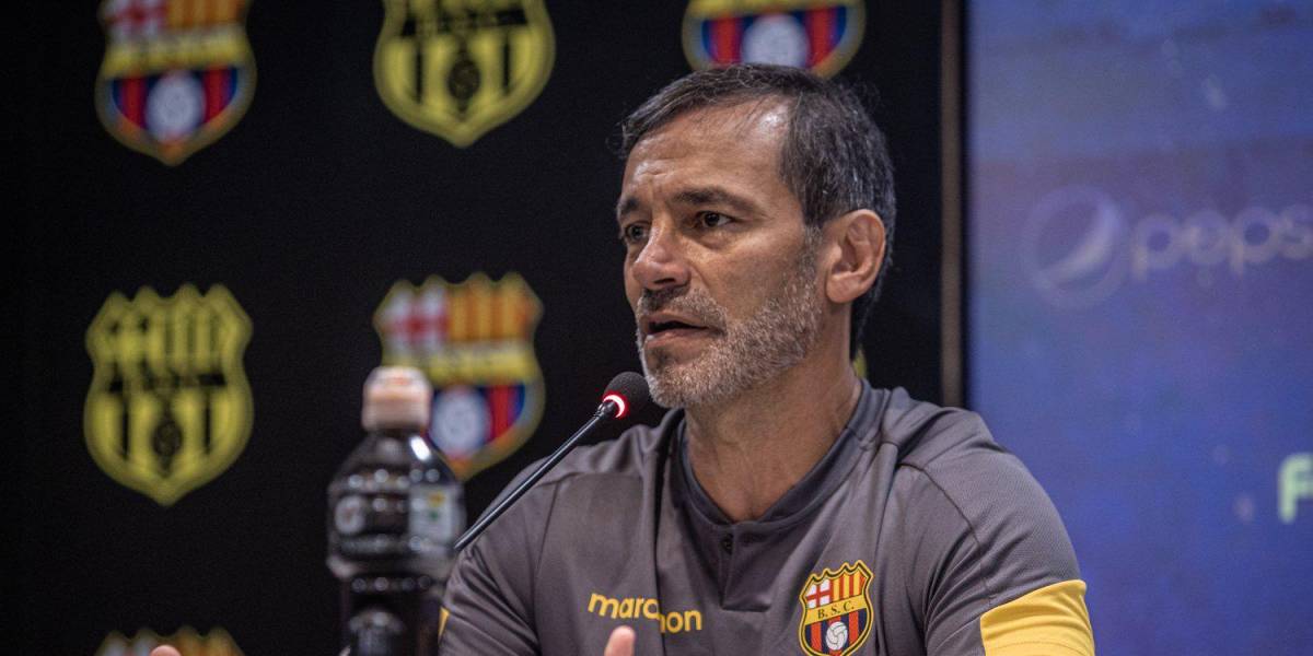 'Tenemos tres delanteros con gol', advierte Fabián Bustos, DT de Barcelona SC