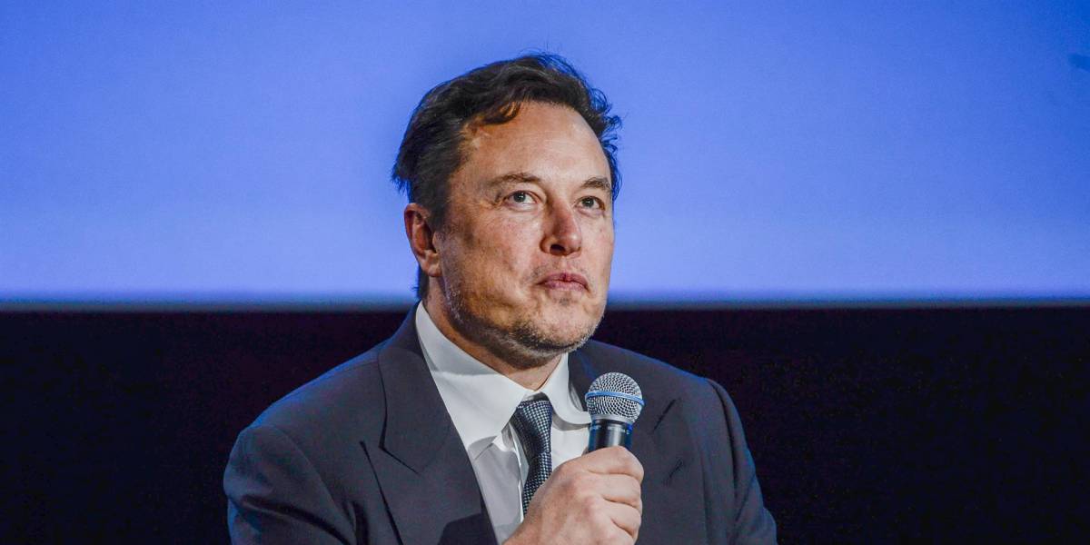 Elon Musk admite que vendió parte de Tesla para salvar a Twitter
