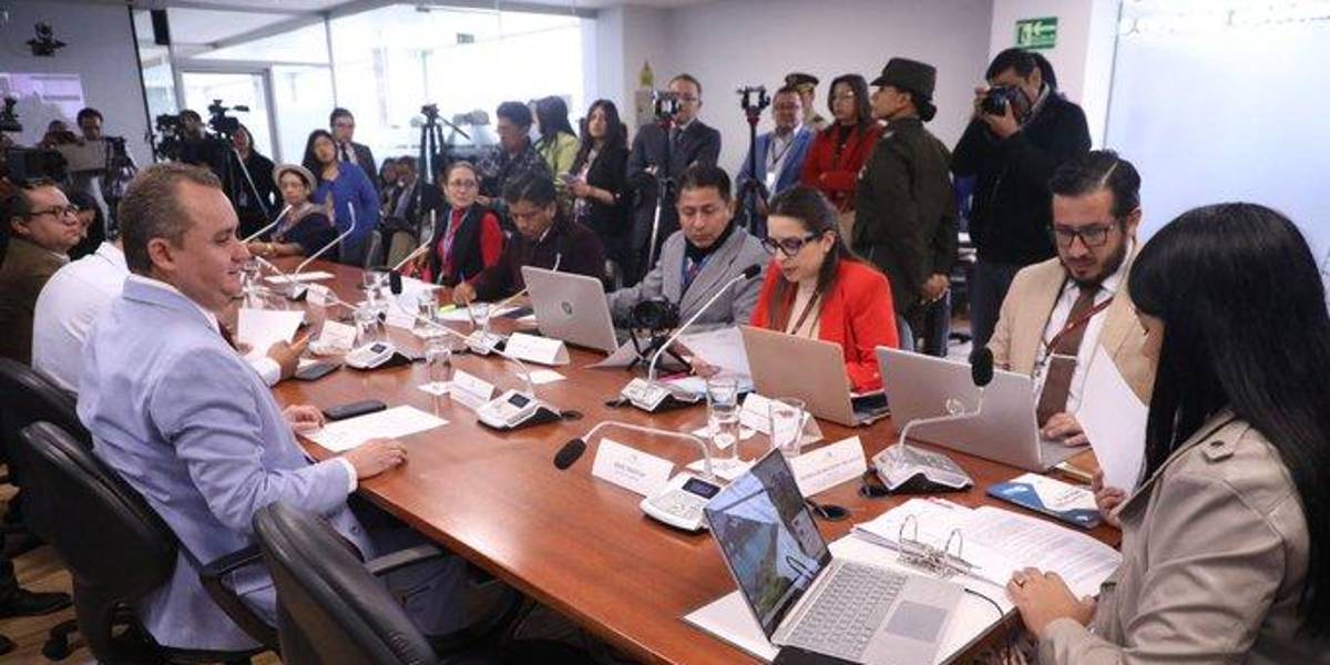 Un juicio político se analiza en la Asamblea en contra de cinco ministros que no comparecieron por el caso Olón