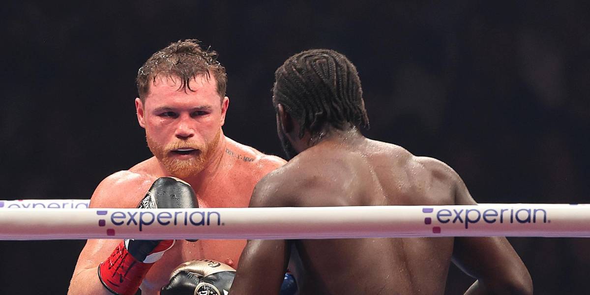 Canelo Álvarez perdió ante Terence Crawford por decisión unánime y le quitó los títulos mundiales de peso supermediano