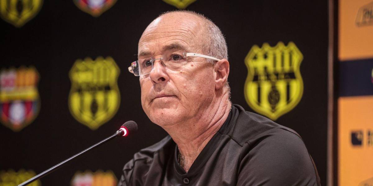 Liga Pro: el Deportivo Cuenca medita fichar a Jorge Célico como director técnico