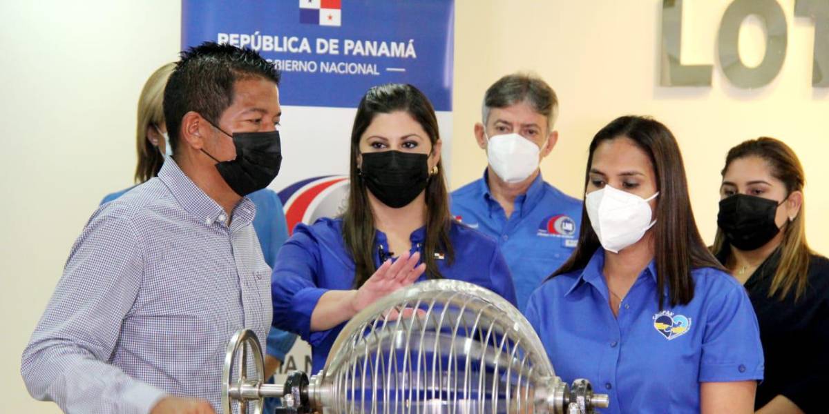 Fiscalía de Panamá investiga a la lotería por el escándalo de un premio millonario