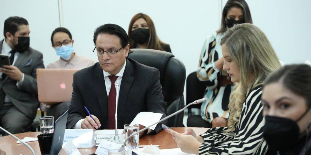 Comisión de Fiscalización aplaza la votación del informe sobre las Universidades Emblemáticas