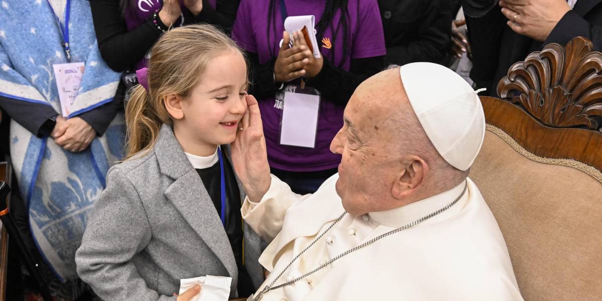 El Papa Francisco fue hospitalizado a causa de una bronquitis