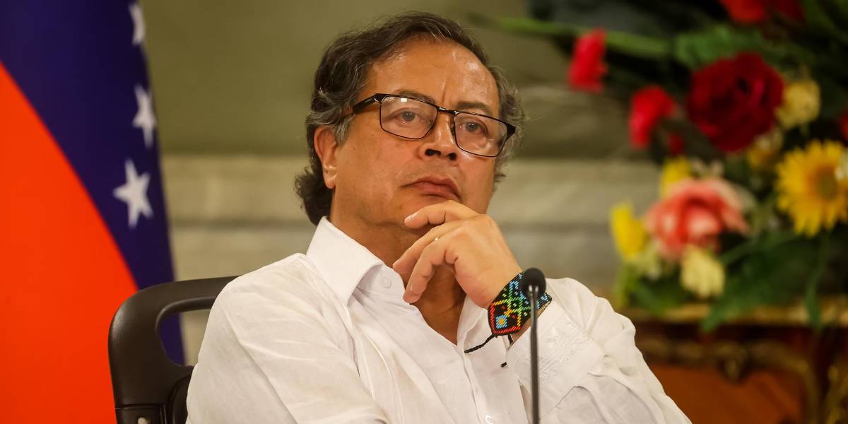 Petro deroga el decreto que autorizaba a Policía decomisar dosis mínima de drogas