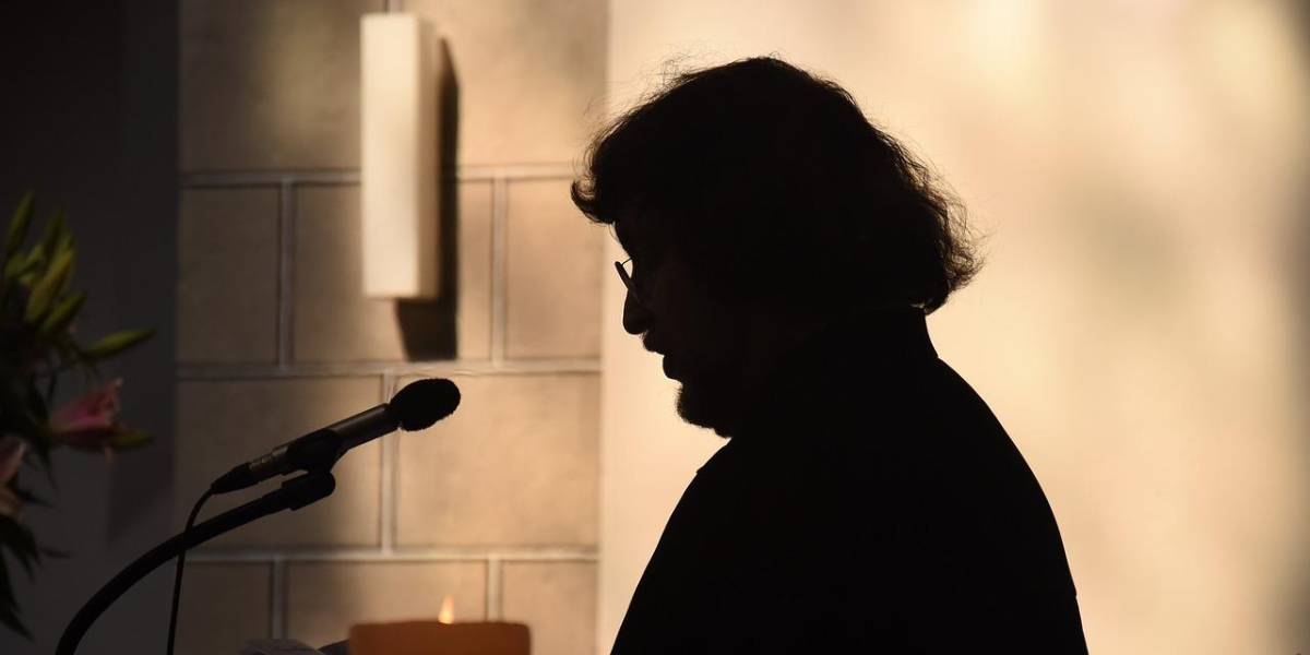 Arrestan a pastor de iglesia de Florida que abusó de menores durante 30 años