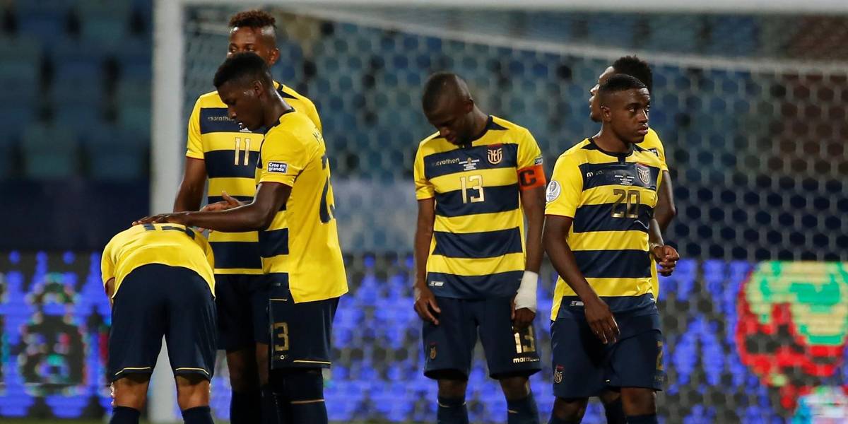 El 'caño' de Jhegson Méndez a Lautaro Martínez se hace viral