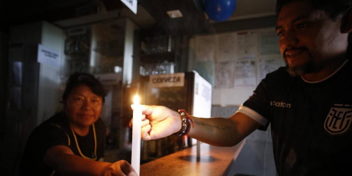 Apagones en Ecuador: los cortes de luz se reducirán un 50%