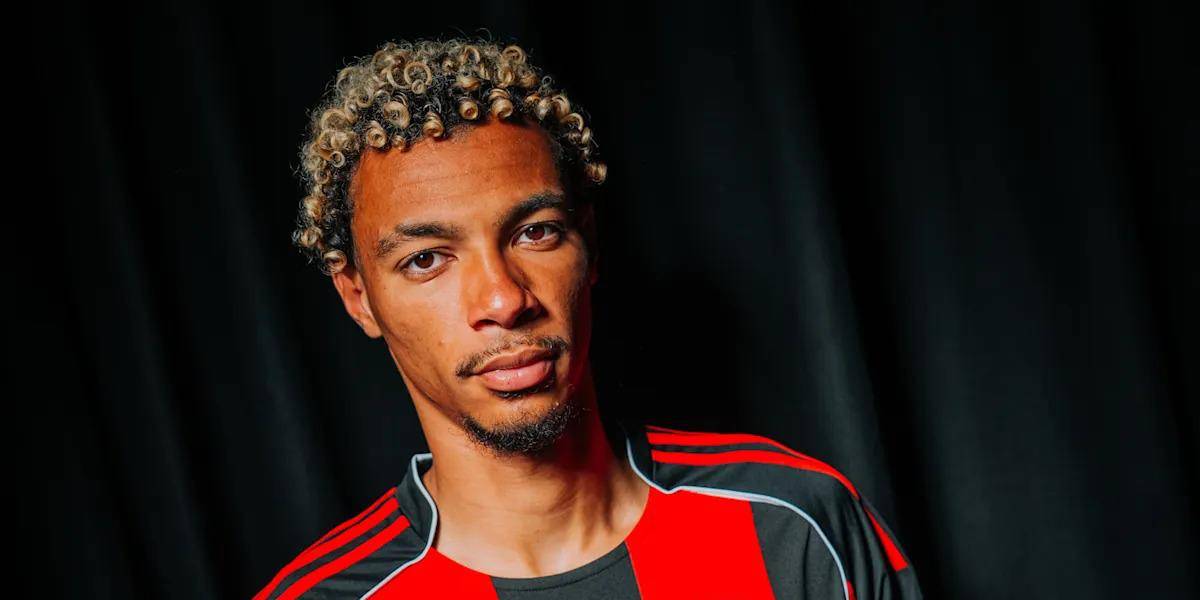 El Liverpool acuerda con el Eintracht de Frankfurt el traspaso de Hugo Ekitiké por USD 105 millones