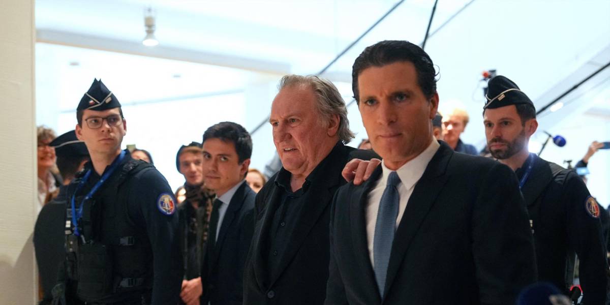 El actor francés Gérard Depardieu defiende su inocencia ante su primer juicio por agresiones sexuales