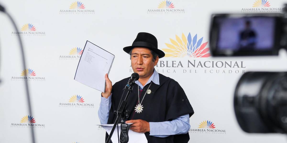 CAL suspende por 20 días a asambleísta Salvador Quishpe