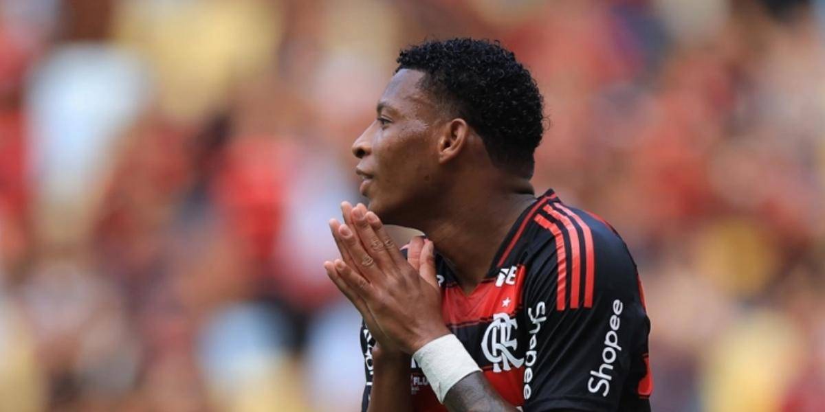 Gonzalo Plata es nuevamente criticado por irse de fiesta