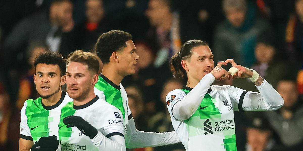 Sparta Praga de Ángelo Preciado fue arrasado 1-5 por Liverpool en la Europa League