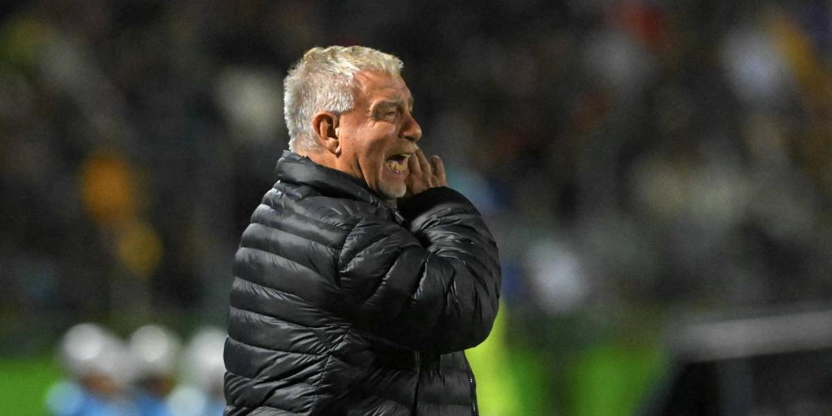 Ever Hugo Almeida está a una firma de ser el nuevo entrenador de Olimpia