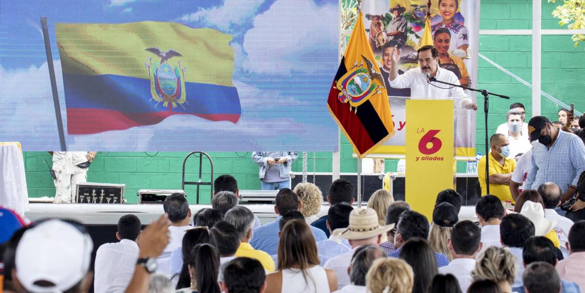 Nebot asegura que salvo el programa de vacunación, el Gobierno no piensa cumplir con nada más