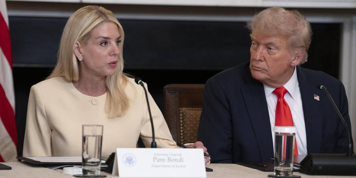 Juzgado de EE. UU. imputa al exdirector del FBI que investigó la campaña de Trump