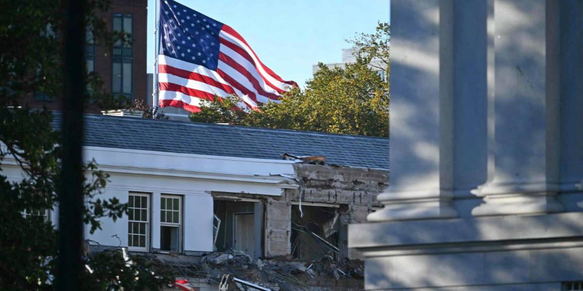 EE. UU.: Inicia demolición parcial de la Casa Blanca para construir salón de baile promovido por Trump