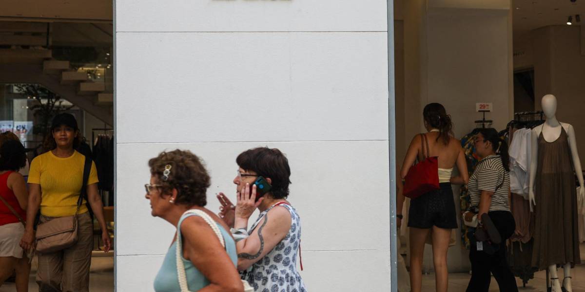 Zara retira dos fotos de su web tras una queja del regulador británico de la publicidad