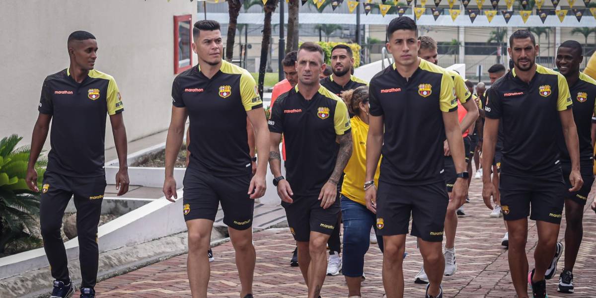 Somos Barcelona SC, tenemos que salir a proponer, apunta Carlos Rodríguez