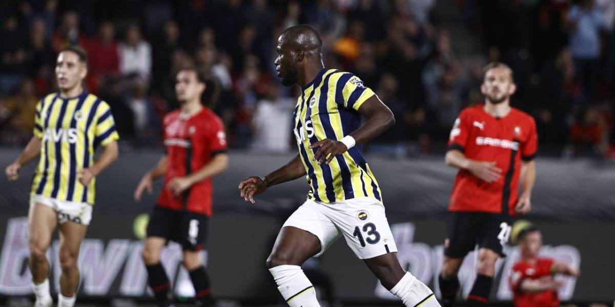 Enner Valencia salvó a su equipo tras marcar el gol del empate en Europa League