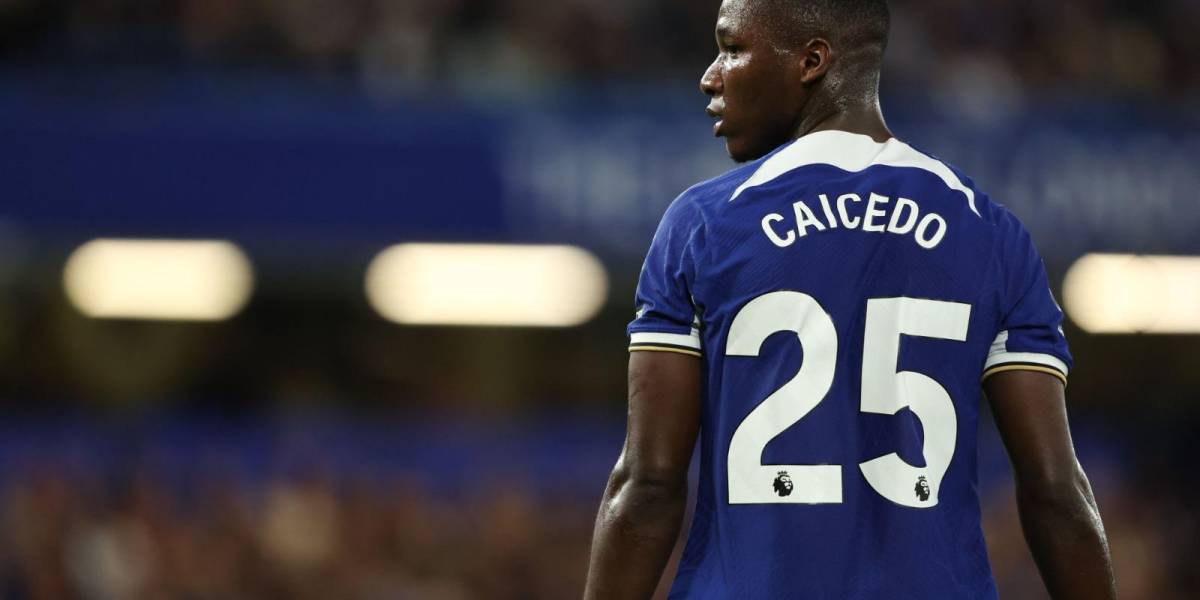 Caicedo, entre aciertos y errores: generó una asistencia de gol pero falló en dos jugadas en contra del Chelsea