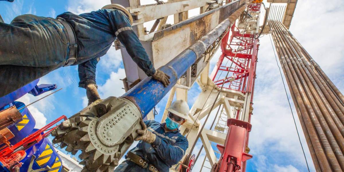 Ecuador levanta la cláusula de fuerza mayor en el sector petrolero afectado por las protestas