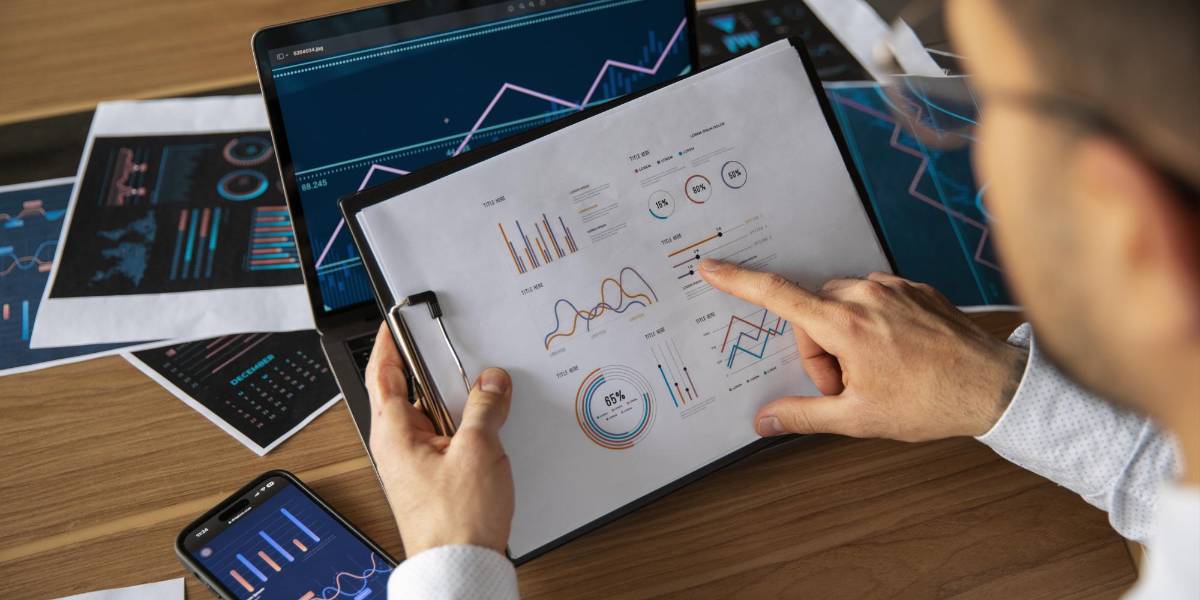 El sistema financiero ecuatoriano abre un nuevo ciclo económico impulsado por liquidez y bajas tasas de interés