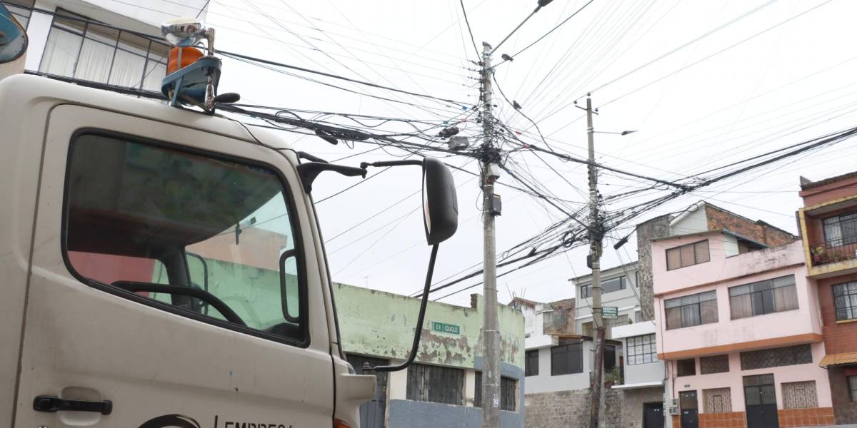 Ahora los barrios de Quito tendrán dos cortes de luz de tres horas el martes 23 de abril