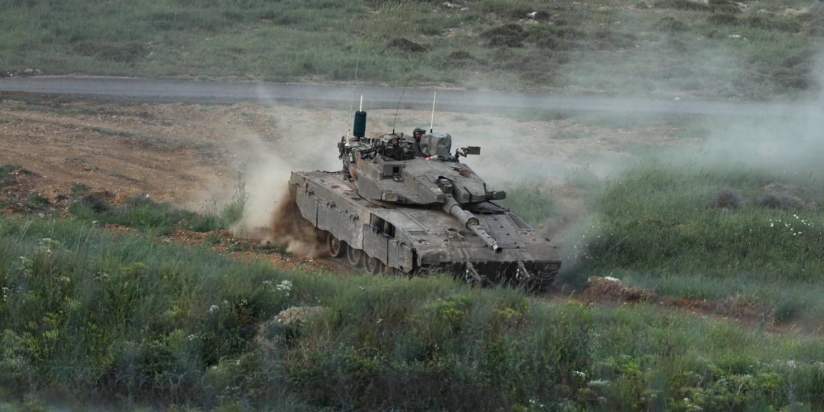 Al menos dos heridos en el bombardeo israelí contra el cuartel general militar en Damasco