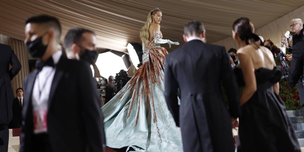 Estos son los mensajes detrás del vestido de Blake Lively en el Met Gala 2022