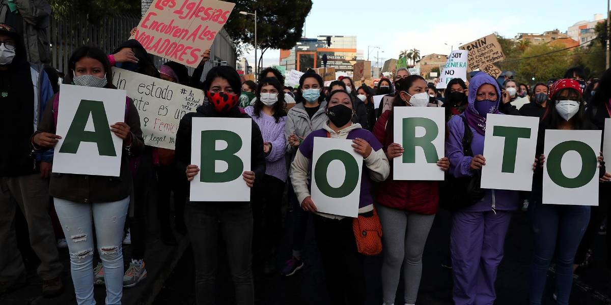 Ley de aborto por violación, publicada en el Registro Oficial