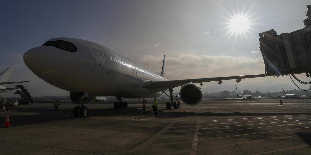 Un mexicano, miembro de un grupo criminal, fue inadmitido en el aeropuerto de Quito al ingresar a Ecuador
