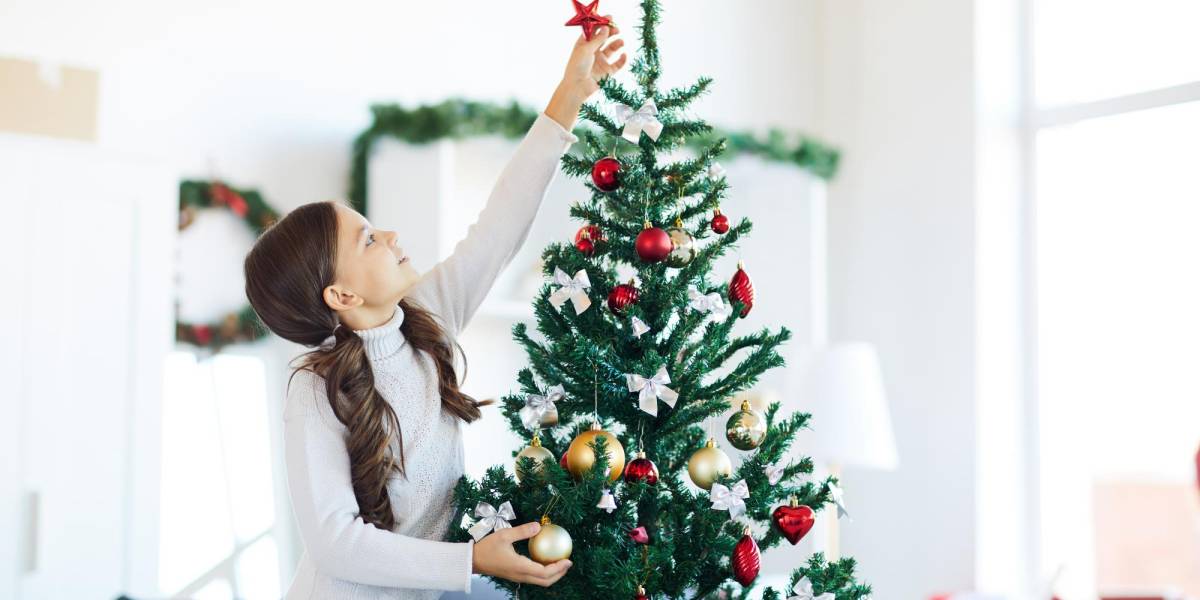 ¿Qué tipo de adornos no debes colocar en el árbol navideño?