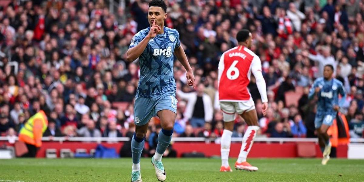 Arsenal pierde y el Manchester City se afianza en el liderato de la Premier League