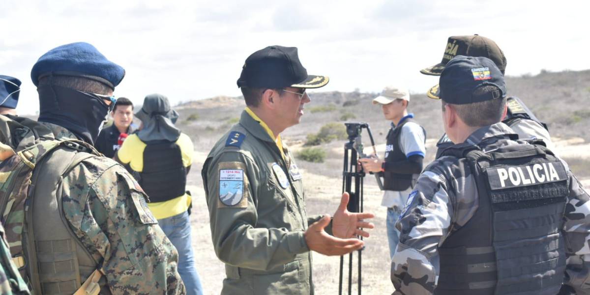 FF.AA. de Ecuador no descartan casos aislados de nexos con bandas del crimen