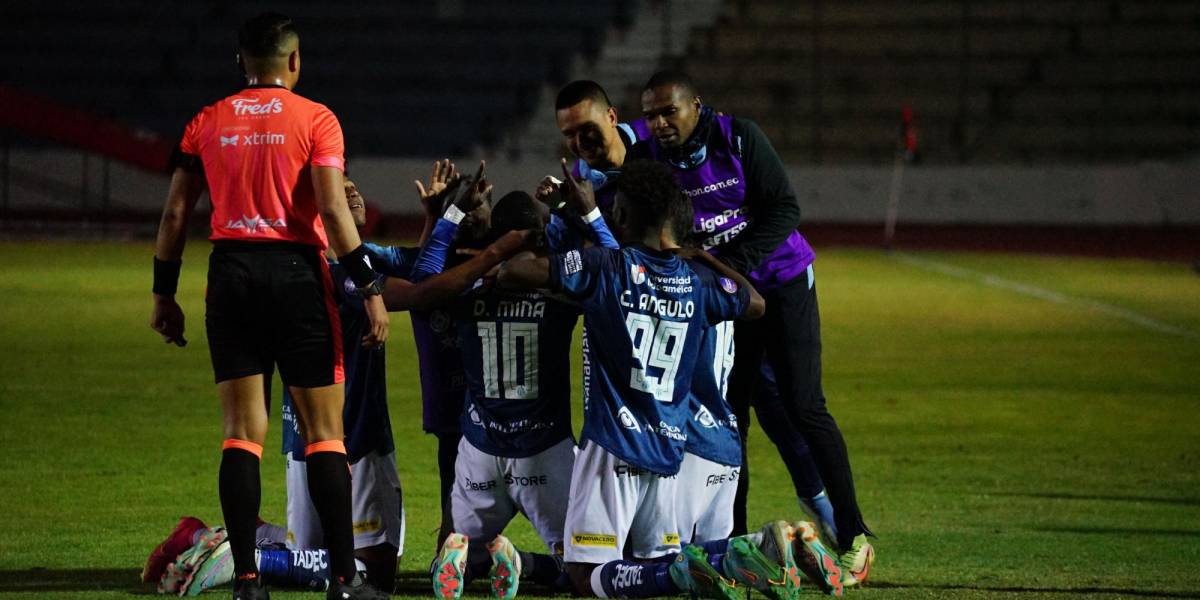Macará derrotó a Vargas Torres y ascendió a la Serie A del fútbol ecuatoriano