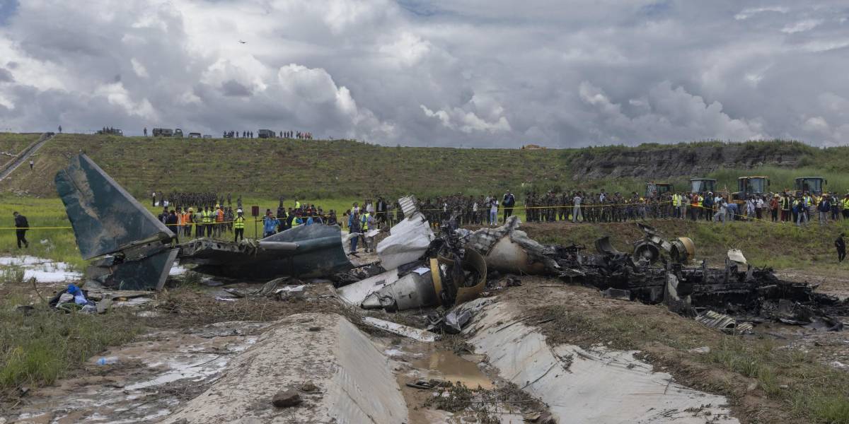 Nepal: avión se estrella en Katmandú dejando 18 muertos y un herido grave