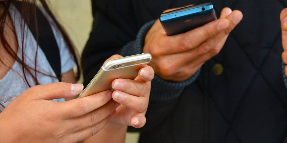 Las cinco conversaciones que no deberías tener en WhatsApp