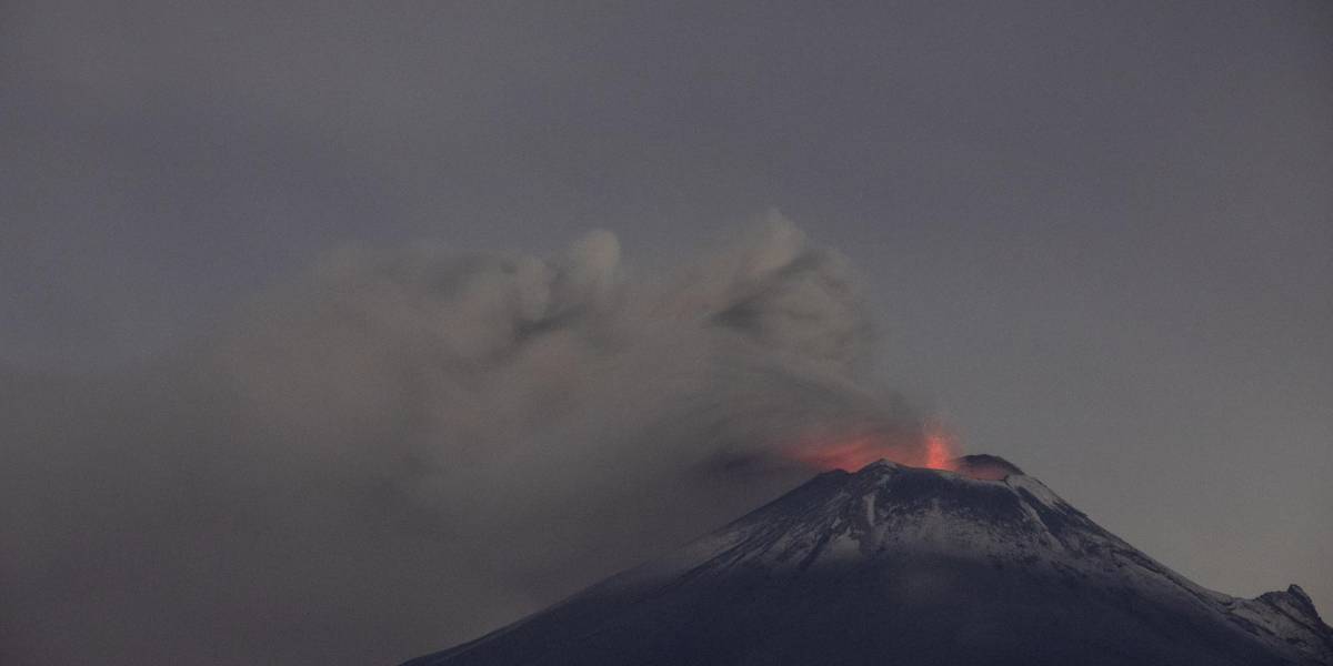 ¿Ovni a la vista?; captan un inquietante objeto volador sobre el volcán Popocatépetl