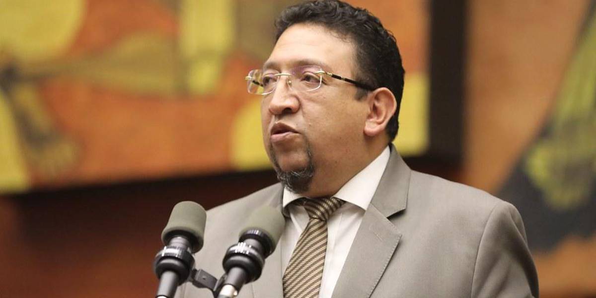 Virgilio Saquicela da un discurso conciliador con el Ejecutivo