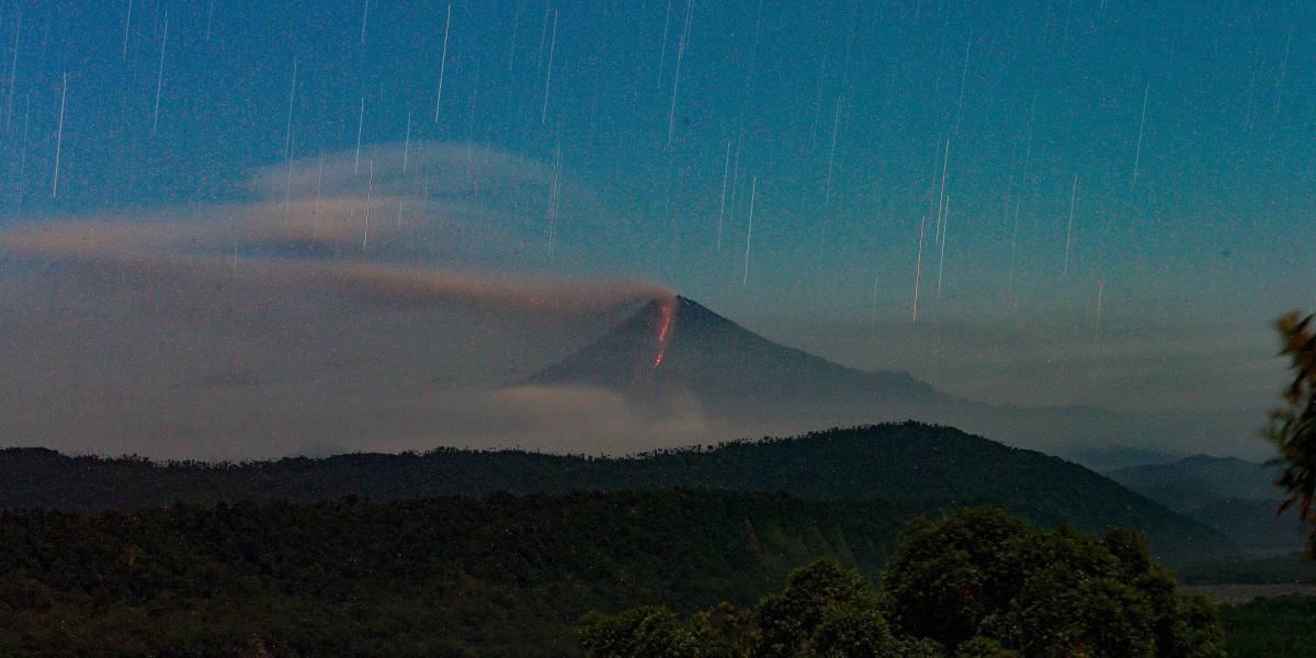 Unas 40 explosiones se registran en el volcán Sangay cada hora