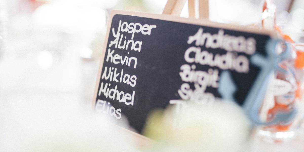 Los 10 nombres que serán tendencia en 2025 según la IA