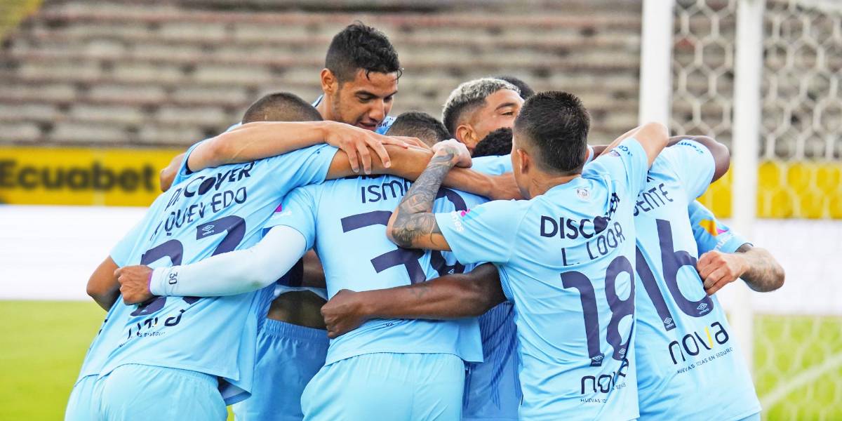 Universidad Católica goleó 3-0 a El Nacional que todavía no se despierta