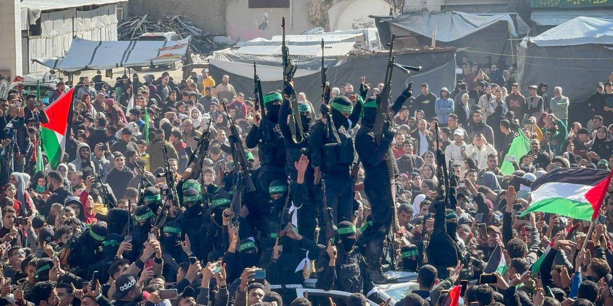 Hamás se reafirma en Gaza con ejecuciones públicas y enfrentamientos internos desafiando al plan de paz