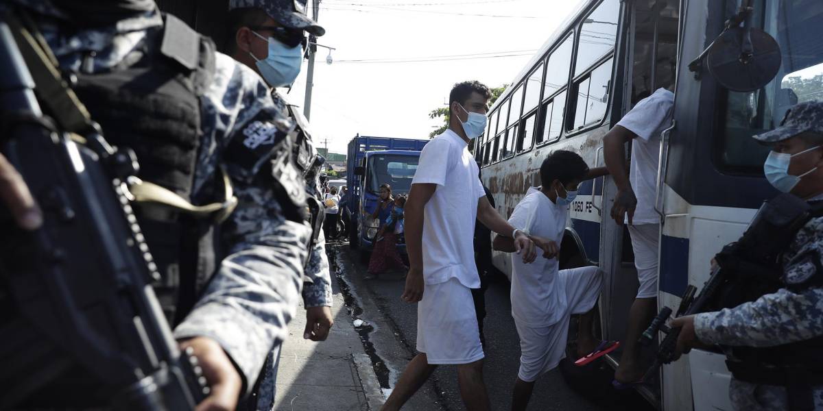 Gobierno de El Salvador suma 1450 soldados al plan de seguridad contra maras