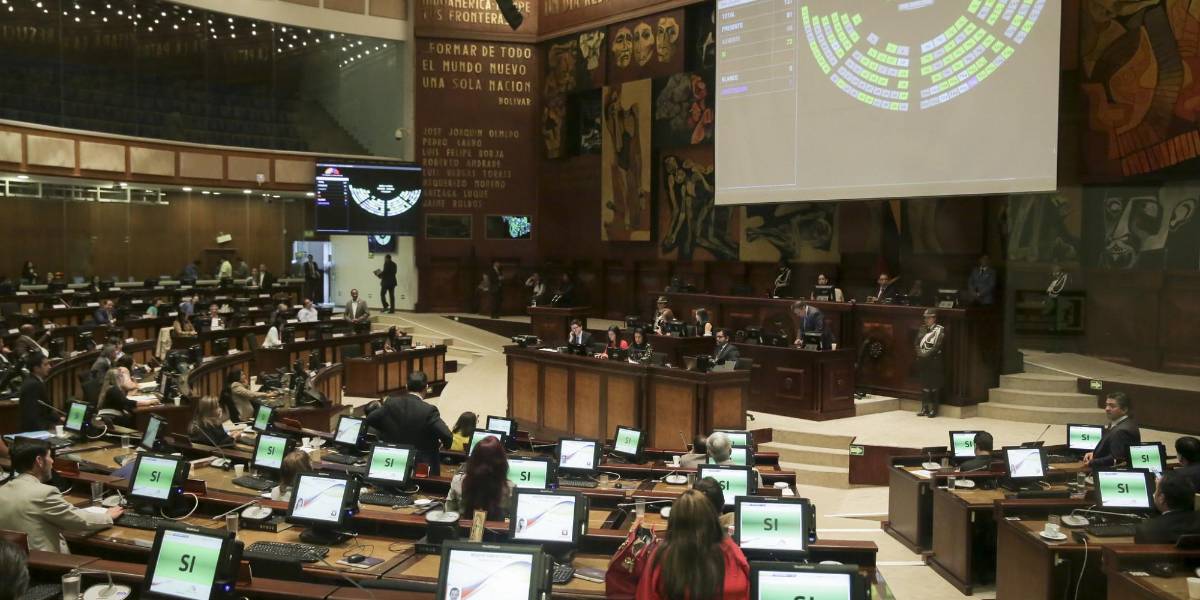 Jueza da 72 horas a la Asamblea para posesionar a suplentes del Cpccs
